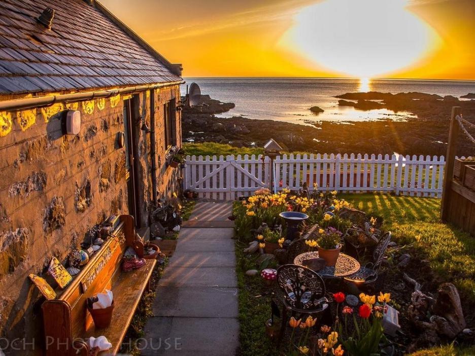 Pew With A View - Seafront Cottages Sandhaven Chambre photo